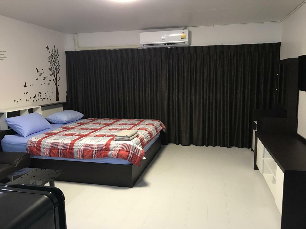 Muangthongthani Rental/Khun Dan Нонтхабурі Екстер'єр фото