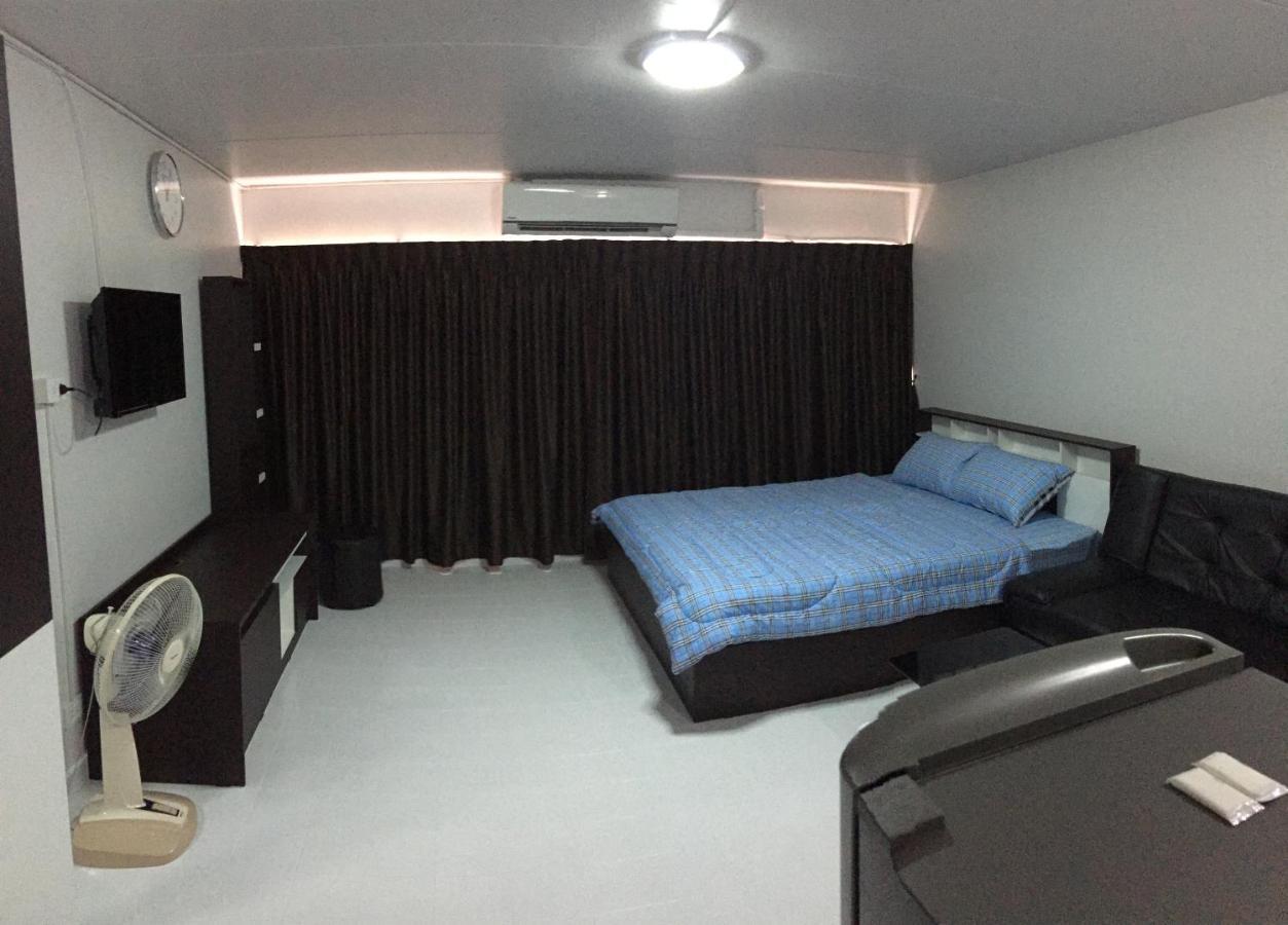 Muangthongthani Rental/Khun Dan Нонтхабурі Номер фото